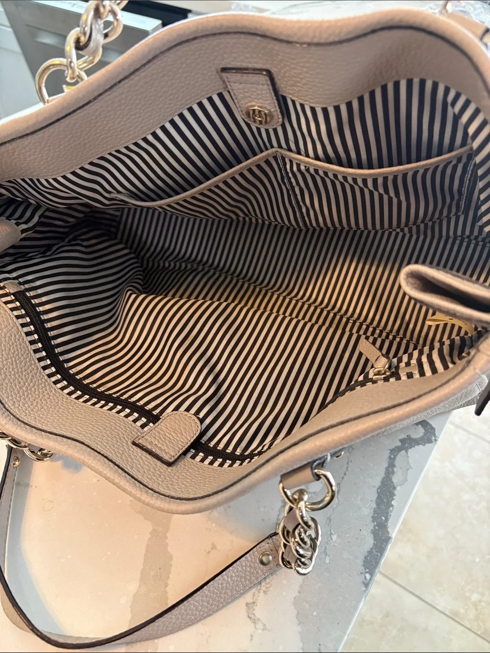 kate spade Pebbled Leather Tote in Light Gray with Gold Hardware